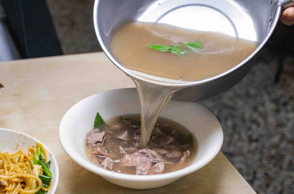 屏東牛雜湯老店