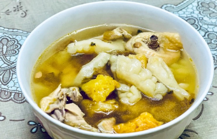 鳳梨苦瓜雞湯食譜 鳳梨苦瓜雞湯食譜