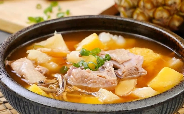 新鮮鳳梨雞湯 食譜