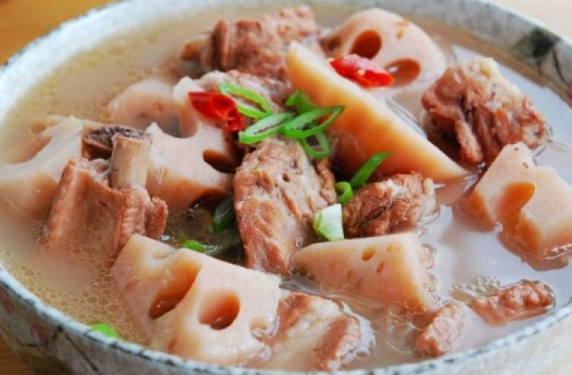 蓮藕排骨湯食譜 蓮藕排骨湯食譜