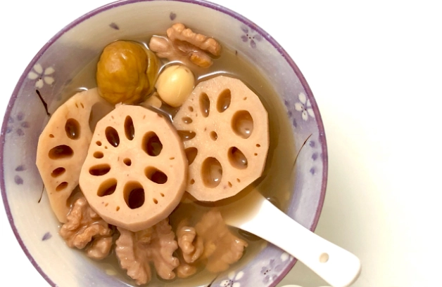 家常蓮藕湯 家常蓮藕湯