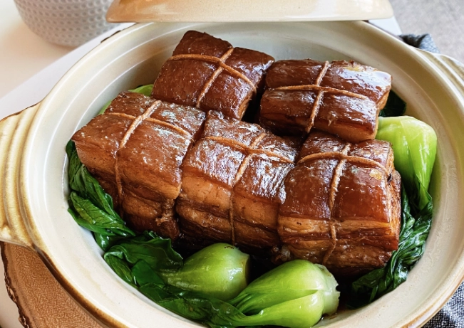 東坡肉為什麼要綁繩子