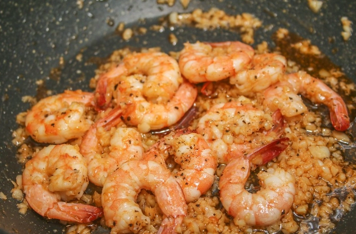 夏威夷蒜蝦飯 食譜