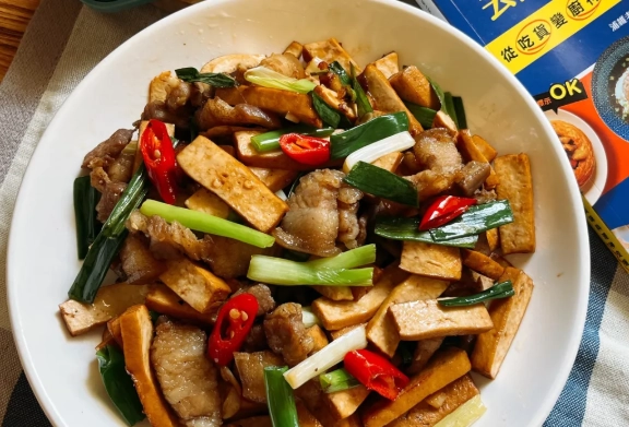 五香豆干炒肉絲 食譜 五香豆干炒肉絲 食譜