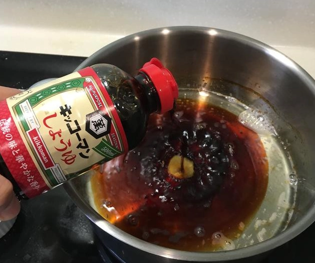 日式照燒醬汁全攻略：從比例調配到完美料理應用