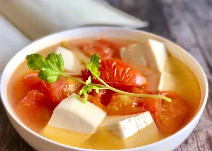 味噌蕃茄豆腐湯 做法