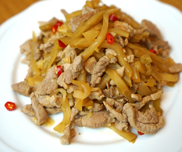 隔夜榨菜肉絲 隔夜榨菜肉絲