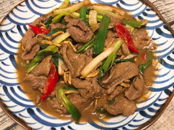 家常蔥爆牛肉 家常蔥爆牛肉