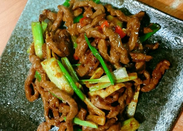 家常蔥爆牛肉 家常蔥爆牛肉