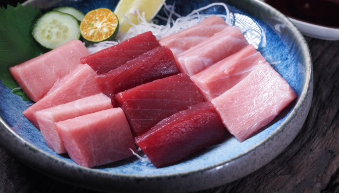 鮪魚生魚片做法