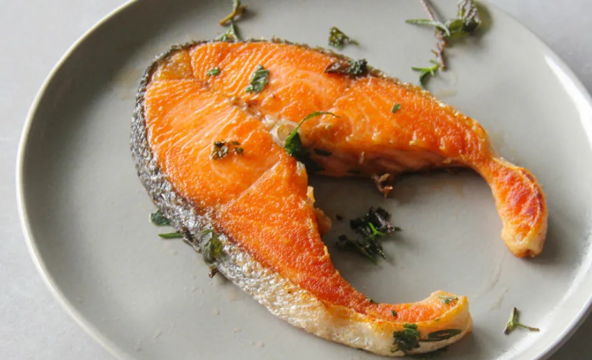 奶油乾煎鮭魚技巧