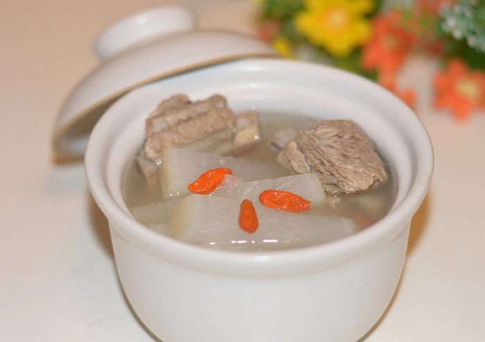 白花椰菜排骨湯 食譜