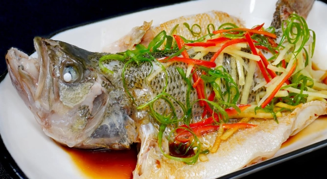 台湾清蒸鲈鱼食谱 台湾清蒸鲈鱼食谱