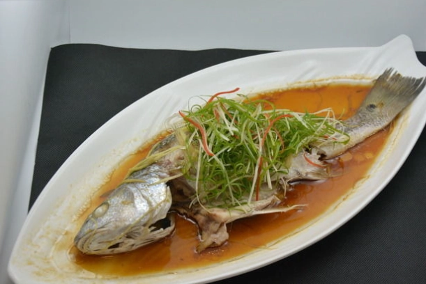 台湾清蒸鲈鱼食谱 台湾清蒸鲈鱼食谱