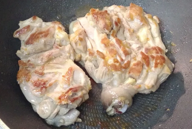 蒜香雞腿排做法 蒜香雞腿排做法