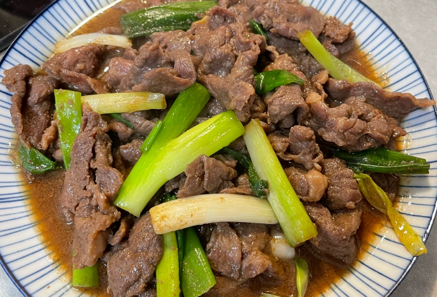 吳秉承蔥爆牛肉