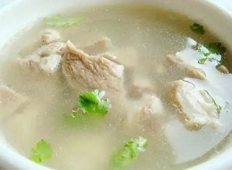 清燉薑絲羊肉湯